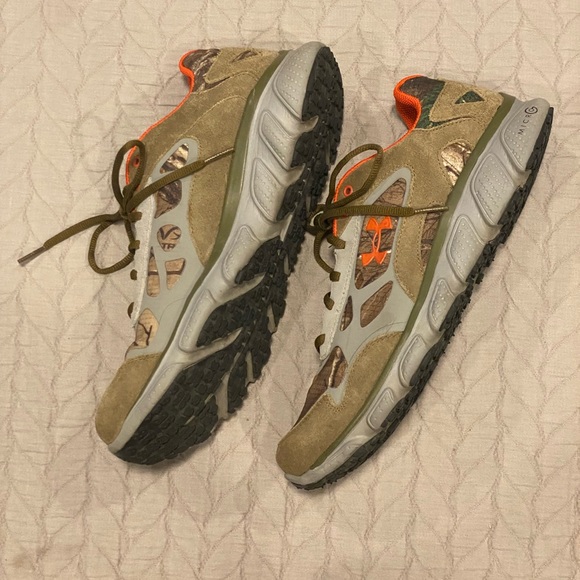 Under Armour Men’s Grit Off-Road Trail Running Shoes - Picture 2 of 10